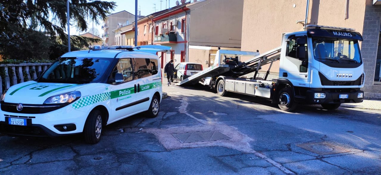 Guidava l’auto confiscata, è stato denunciato
