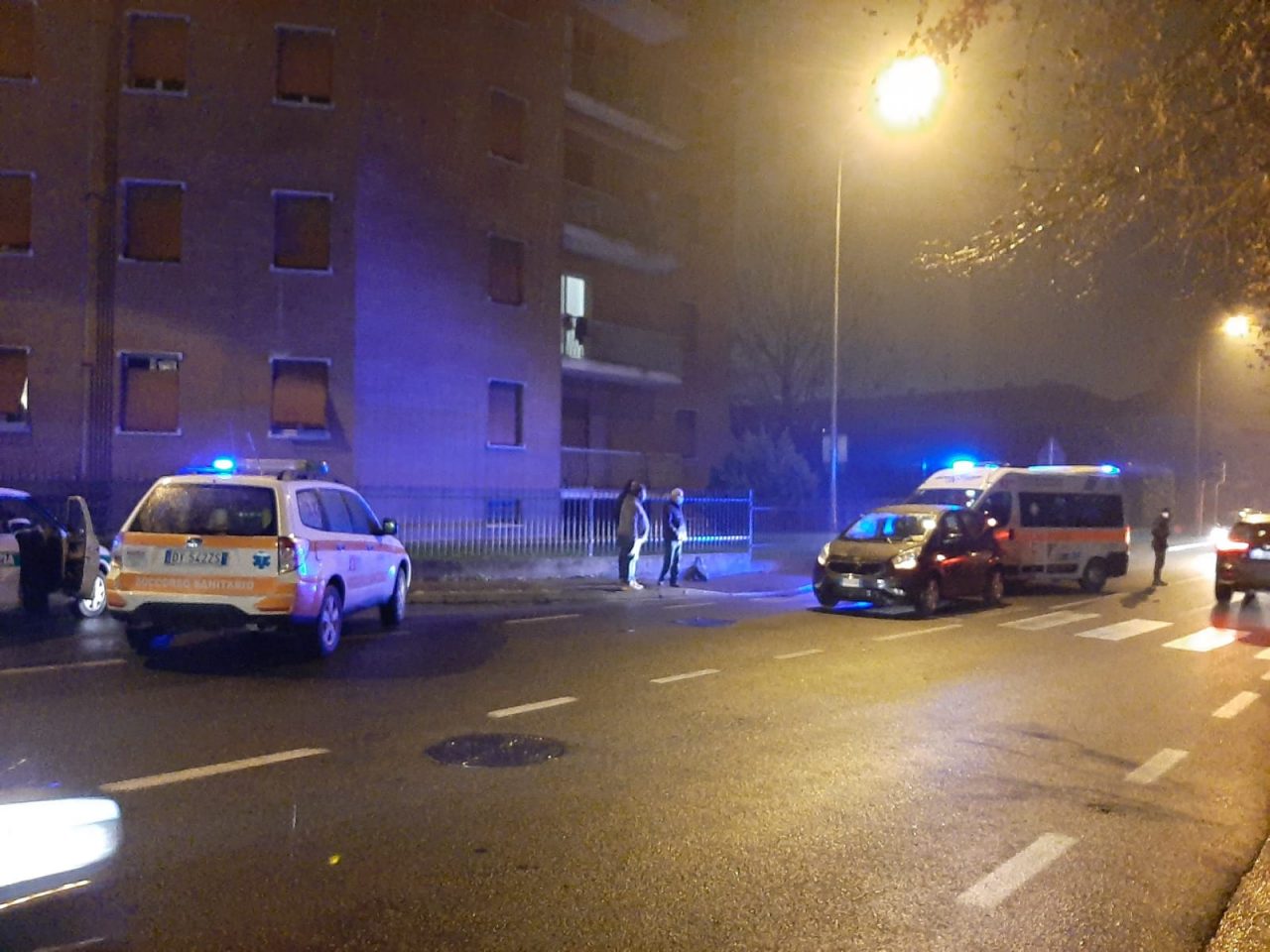 Paura per un pedone investito a Barlassina