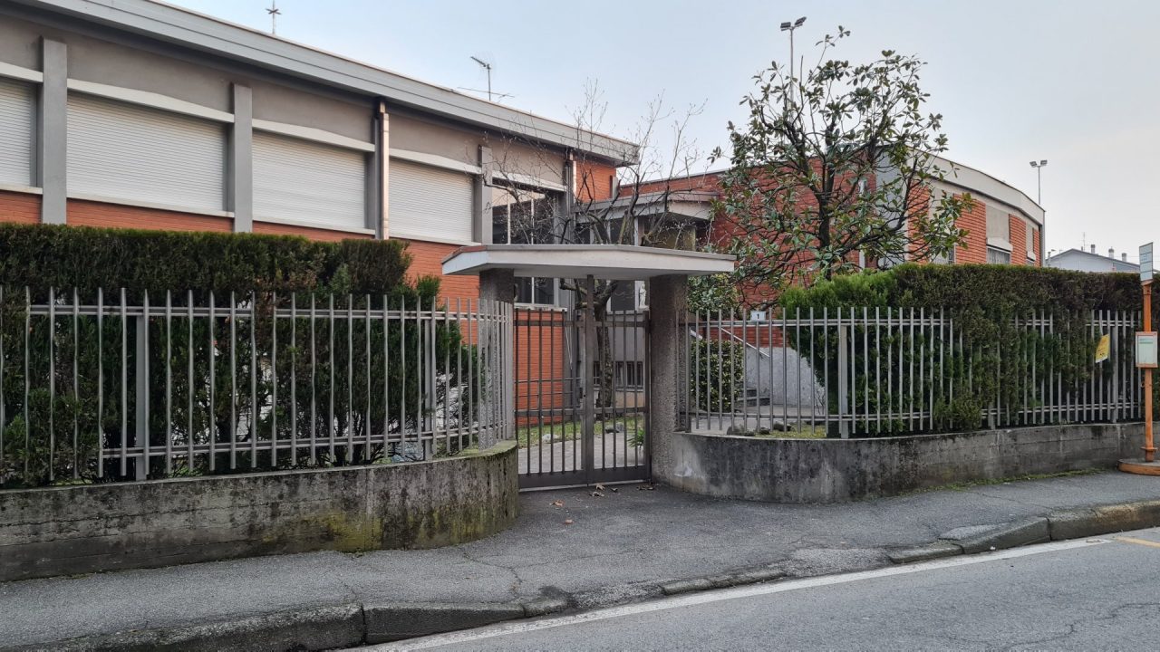 Colpi d’arma da fuoco contro la casa parrocchiale