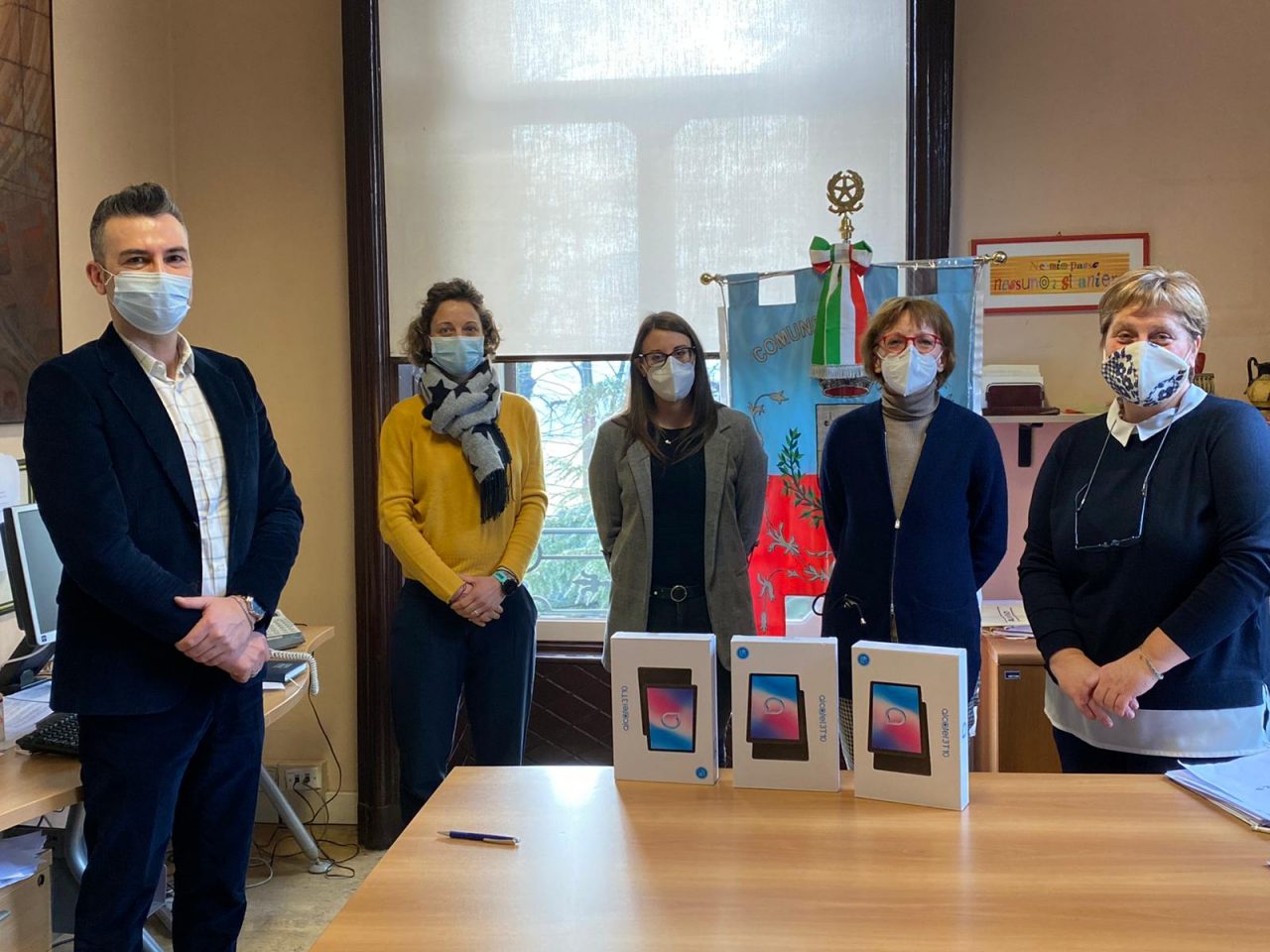 Macherio, donati tre nuovi tablet alle scuole