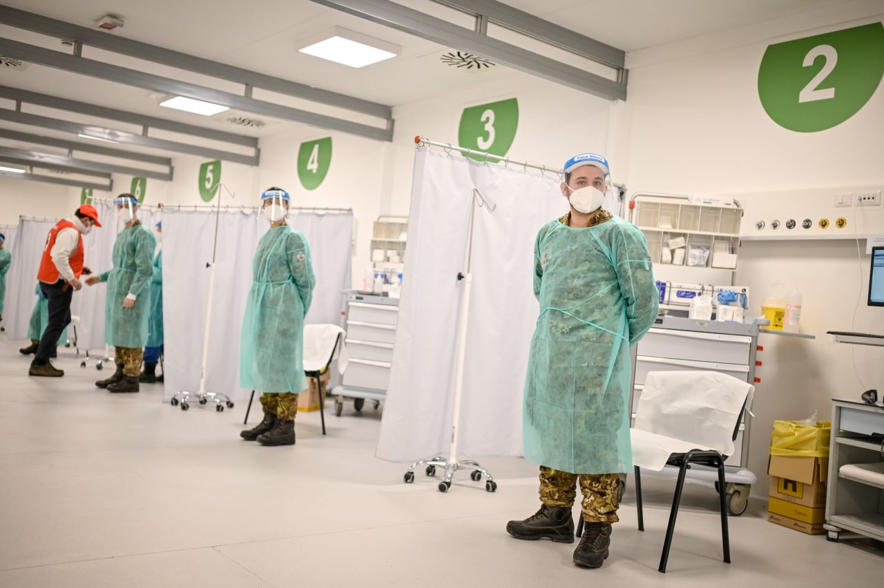 Vaccini anti Covid per le aziende in Lombardia: si attende il via libera del Commissario Governativo