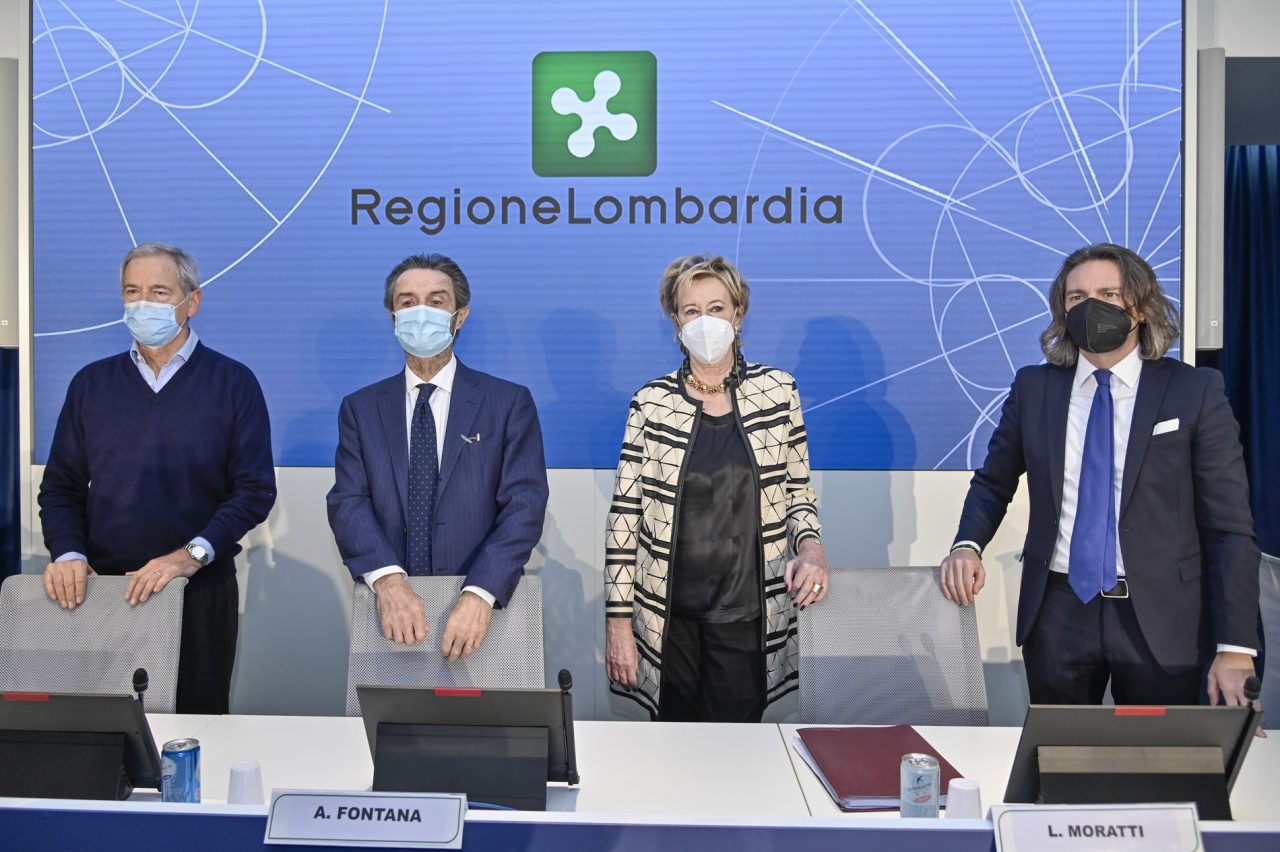 L’esordio di Bertolaso: “Tutta la Lombardia vaccinata entro giugno”