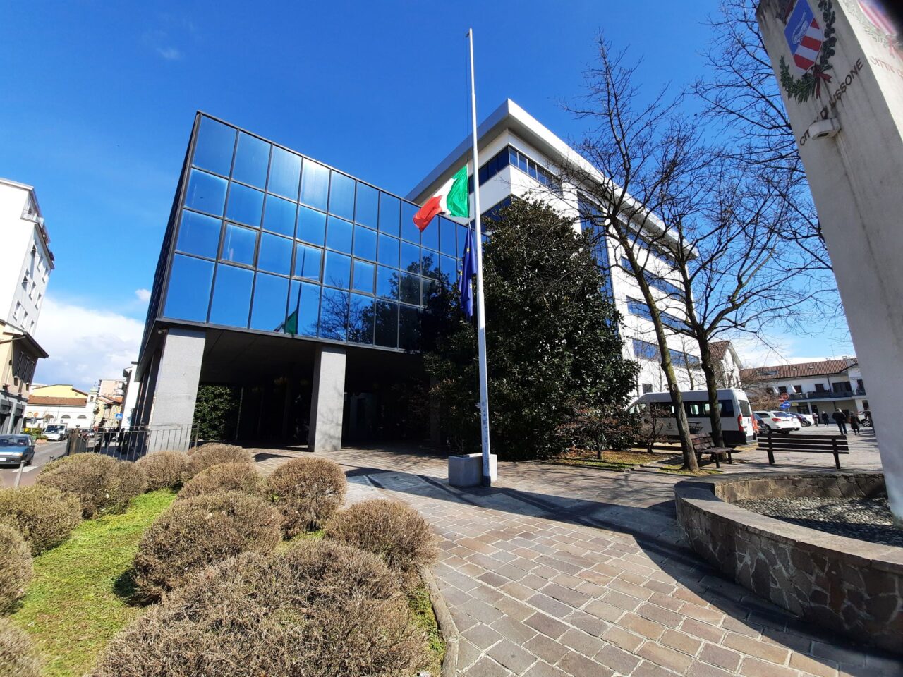 E’ tra i primi comuni italiani a passare allo stato civile digitale ed è in Brianza