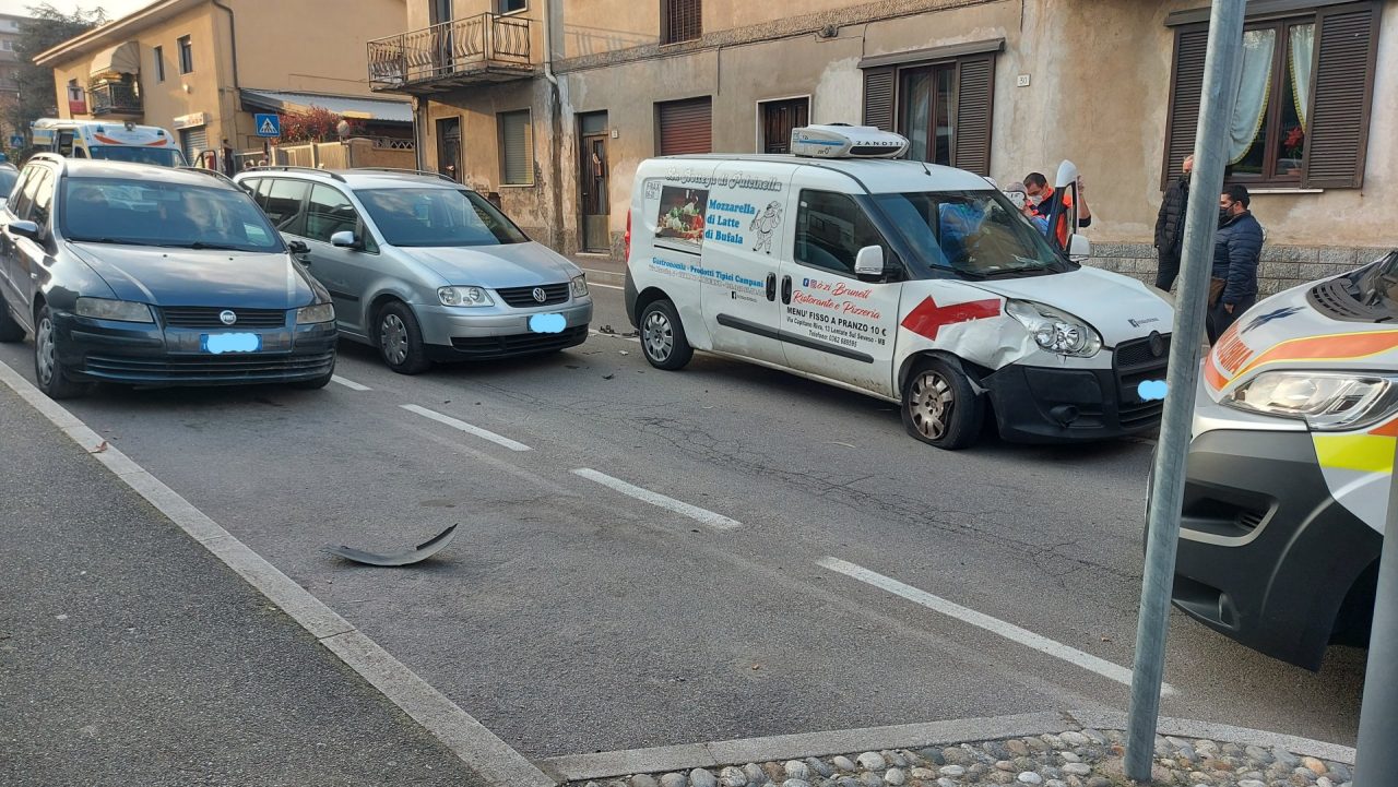 Seveso, doppio incidente nel pomeriggio all’Altopiano