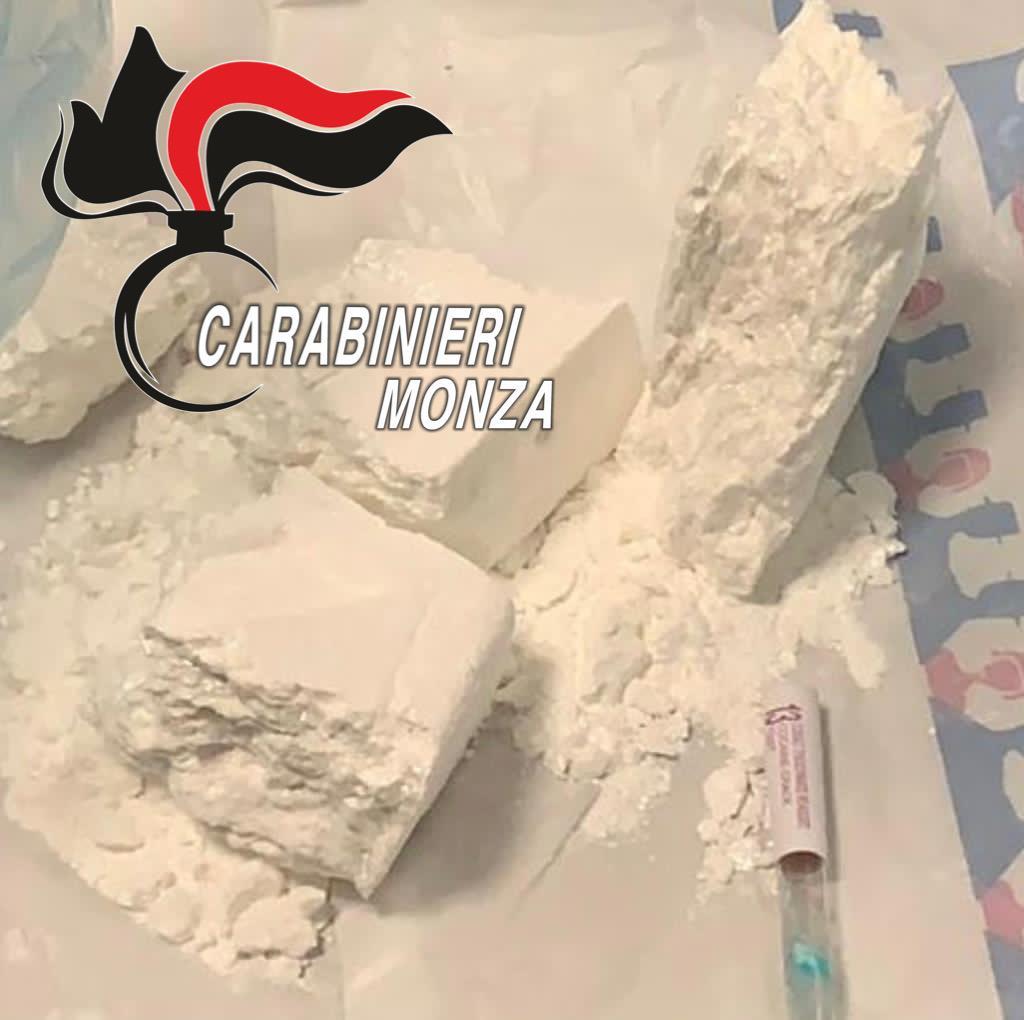Giro di droga: sequestrato un chilo di cocaina