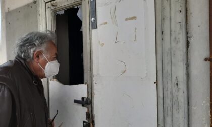 Gli abusivi rientrano all'ex Macello: porte e finestre vandalizzate