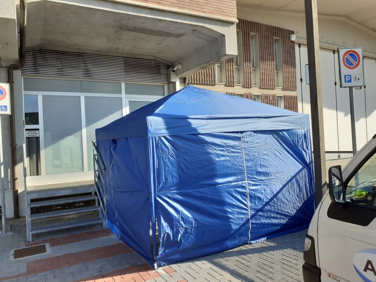 Tamponi rapidi in farmacia: Cesano e Meda in prima linea contro il Covid