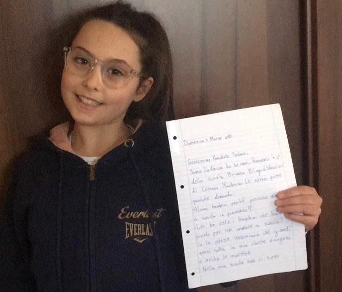 Scuole chiuse in Lombardia, bambina scrive a Fontana: “Siamo stati bravi, perché siamo a casa?”