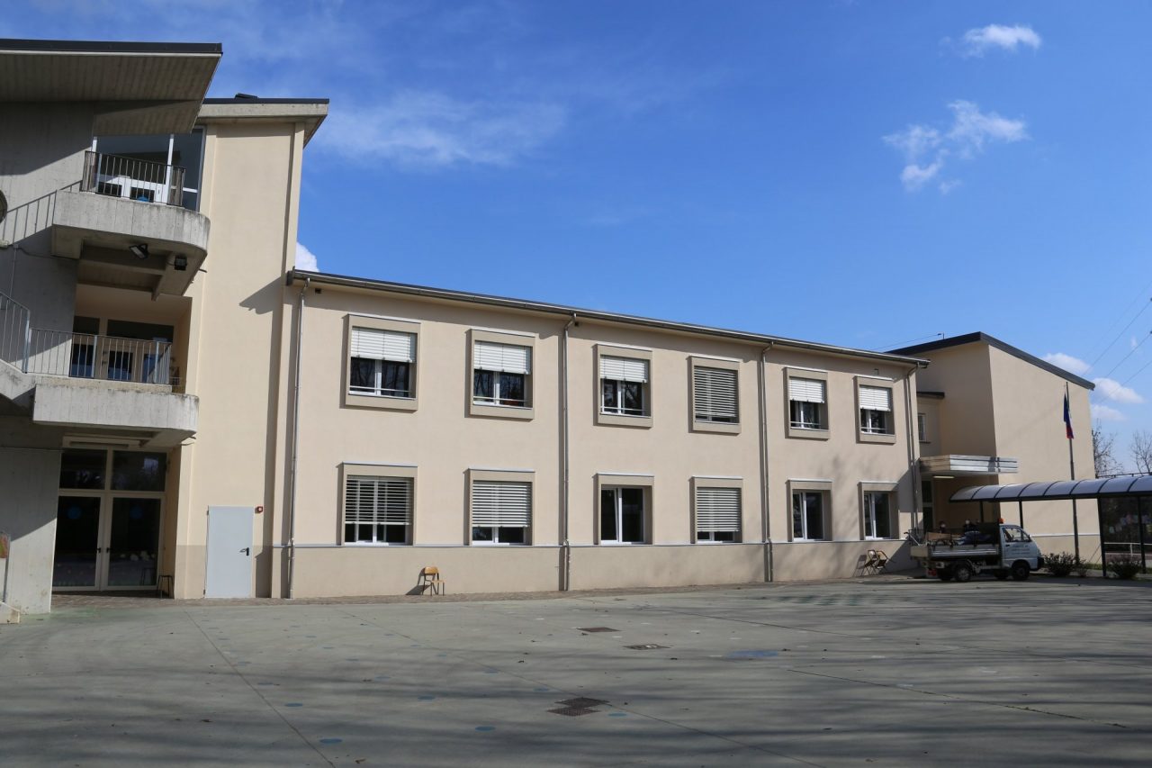Ancora un furto a scuola: rubati tutti i computer alle elementari di Usmate Velate