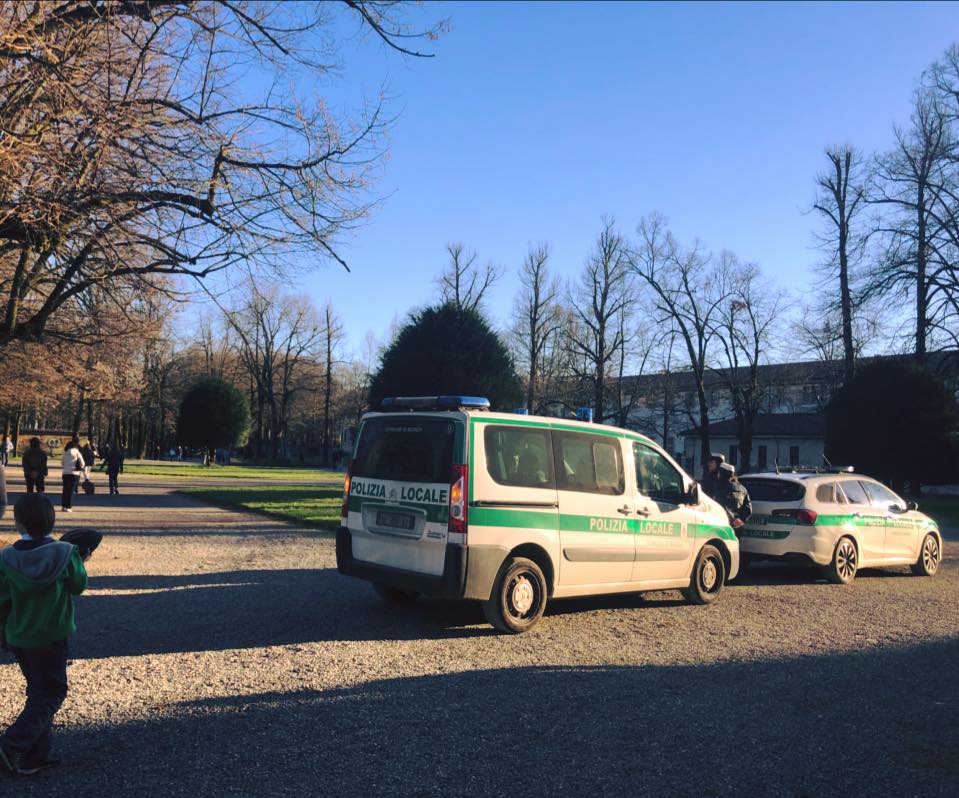 Aggressione all’area cani: denunciato un 59enne