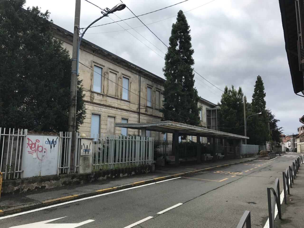 Una scuola superiore ad Agrate