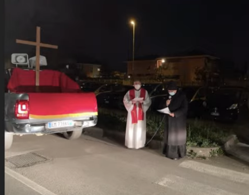 Via Crucis a Muggiò: i sacerdoti in 7 stazioni cittadine