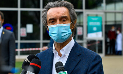 Fontana: "Quarto mese consecutivo in zona bianca, i vaccini ci stanno riportando alla libertà"