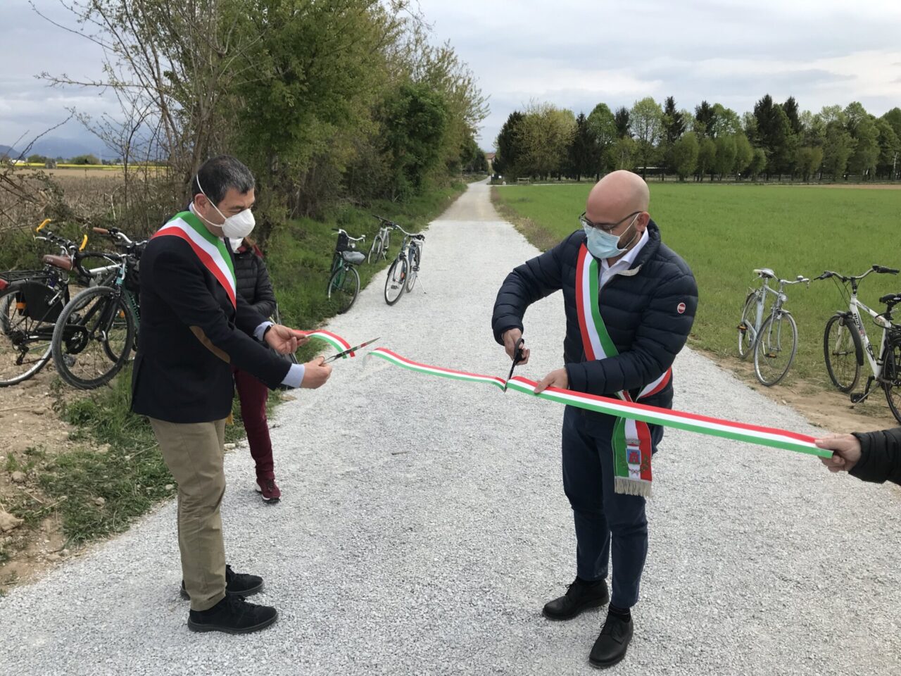 Nuova vita alla strada nei campi, baluardo contro Pedemontana