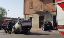 Pauroso incidente a Besana: auto ribaltata, due ragazzi soccorsi in codice rosso