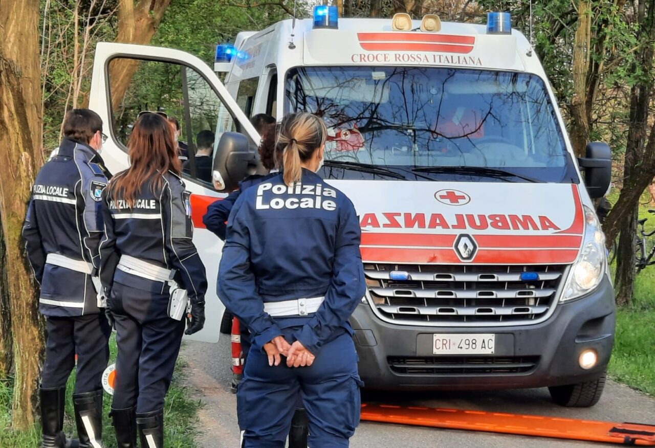 Al parco soccorso un 17enne per intossicazione etilica