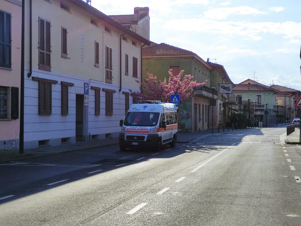 Tragedia a Bellusco: uomo ritrovato in casa senza vita