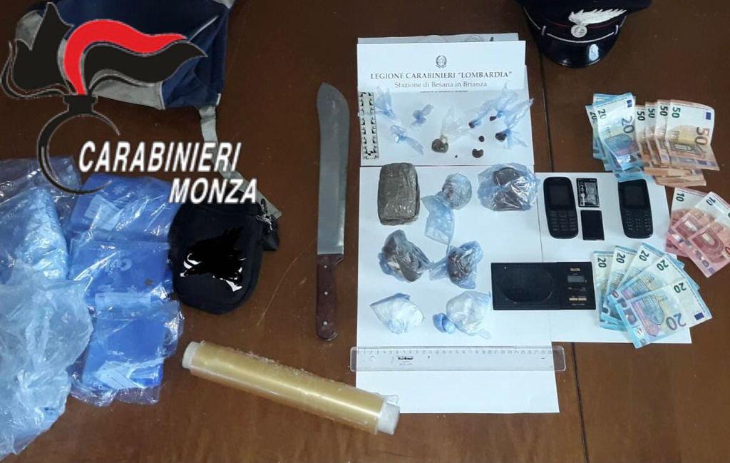 Auto sospetta, spacciatore scappa tra i campi: beccato e arrestato