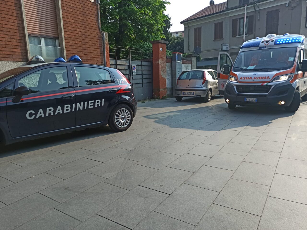 Lissone, ragazzino soccorso in strada per una ferita alla gamba