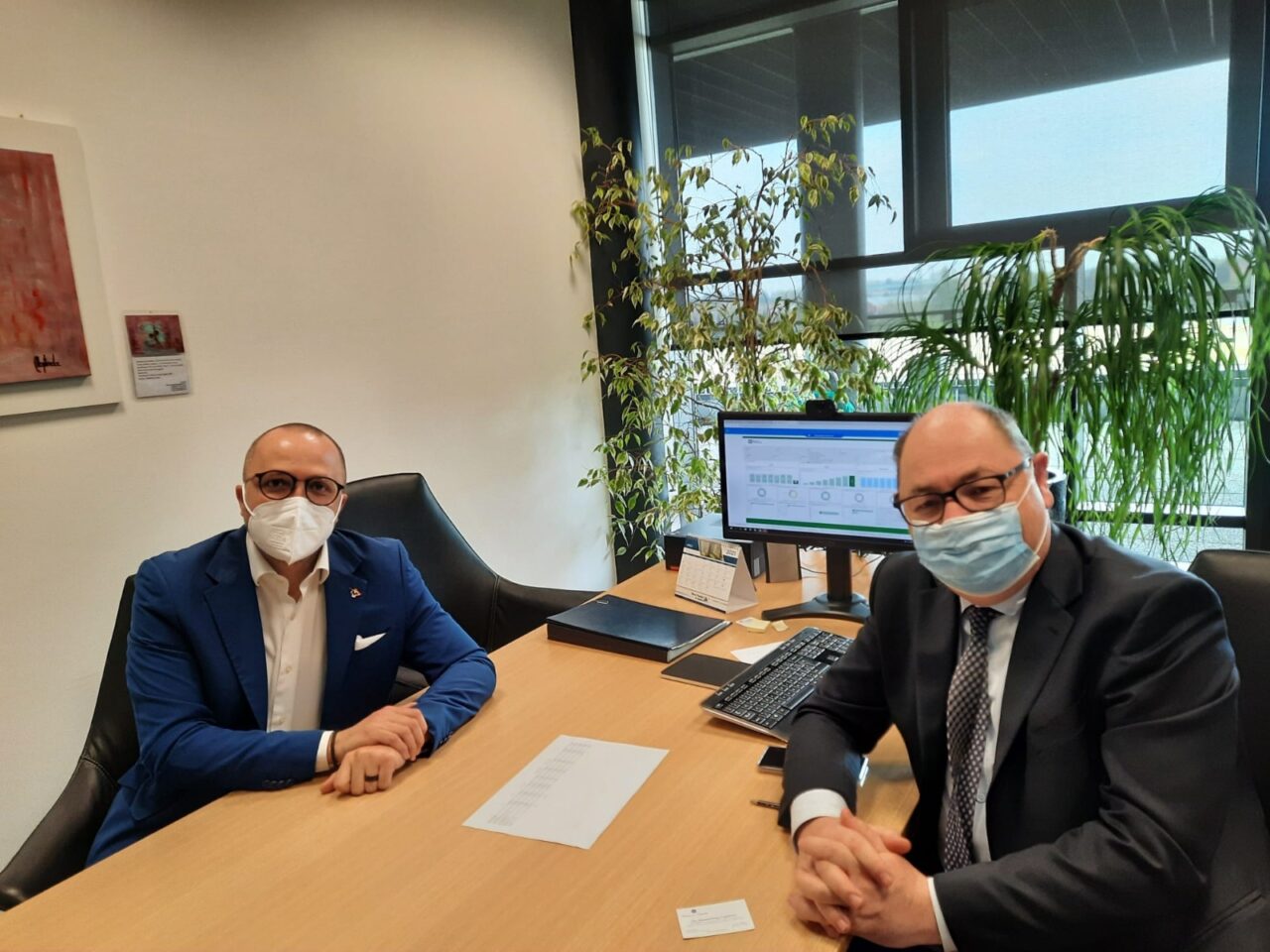 Hub vaccinale nell’ex Esselunga, Capitanio promuove il trasferimento