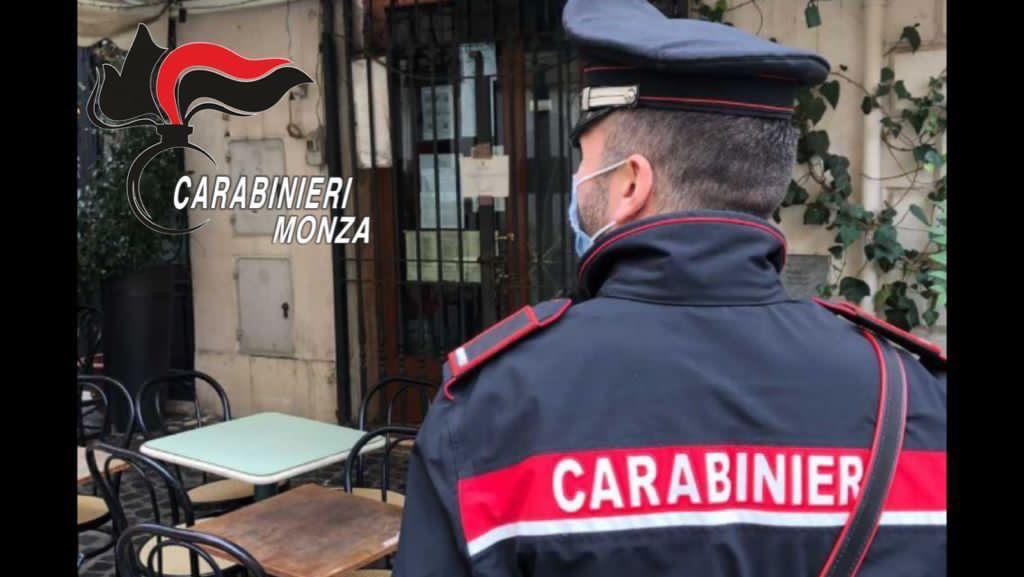 Rissa a Muggiò, dopo gli arresti i Carabinieri chiudono anche un esercizio commerciale