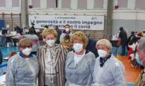 L'assessore regionale Moratti in visita al centro vaccinale di Meda "Un esempio di generosità e impegno"