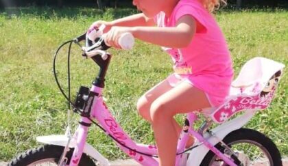 L’appello di una bimba ai ladri: “Riportatemi la mia bicicletta”