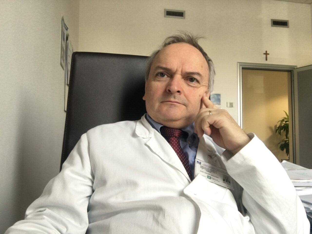 Un anno fa la morte del dottor Ros, vinto dal Covid: il ricordo dell’ospedale