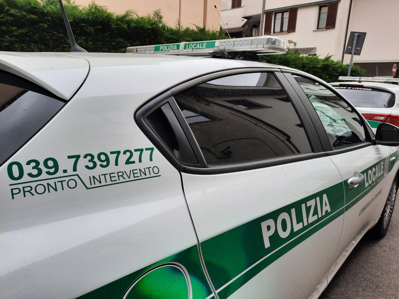 Pugno duro della Polizia locale, controlli in parchi e giardini