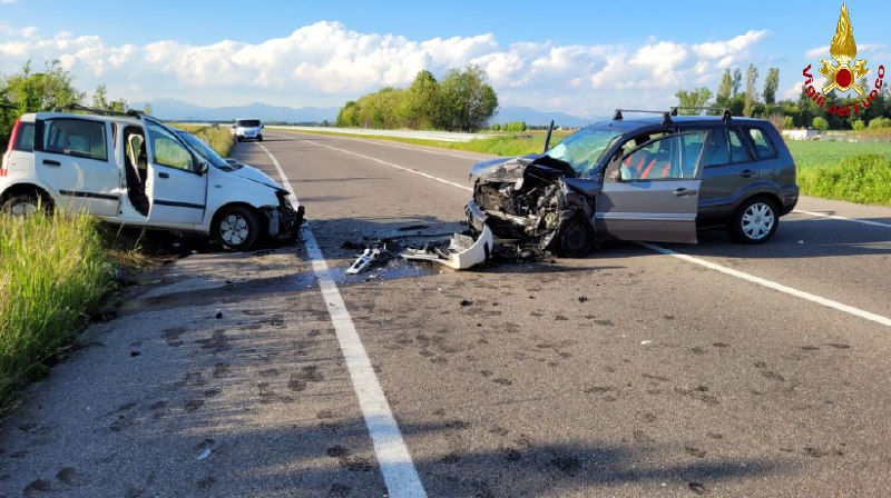 incidente scontro frontale auto Ceriano pompieri elisoccorso