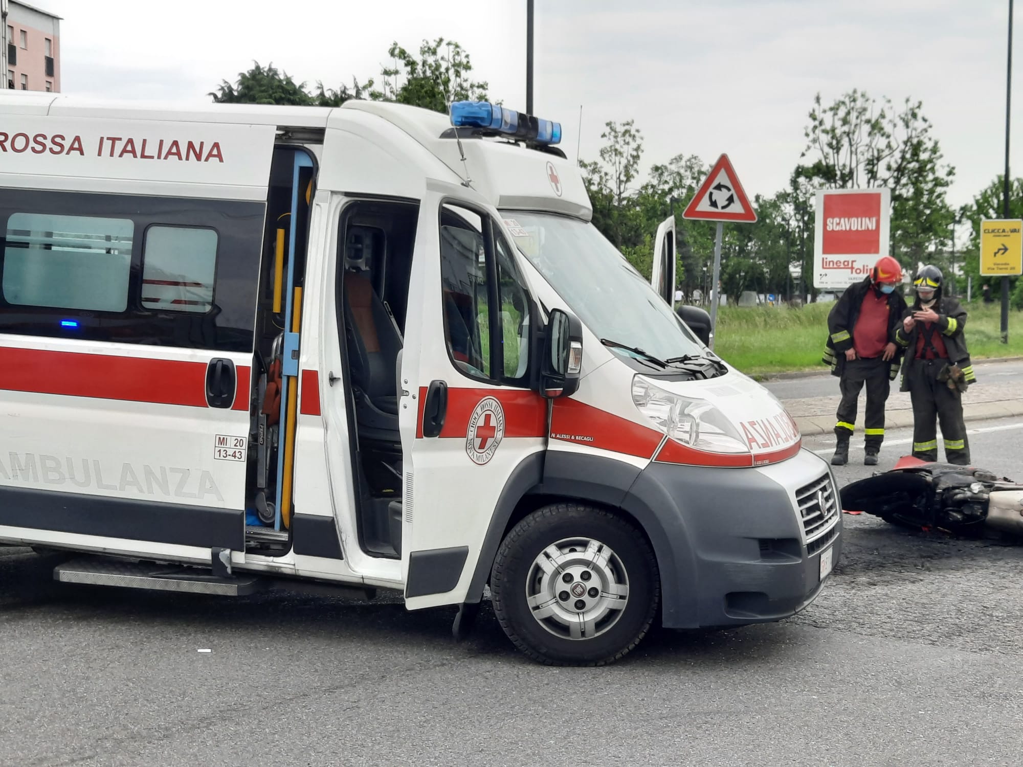 incidente mortale auto moto Varedo