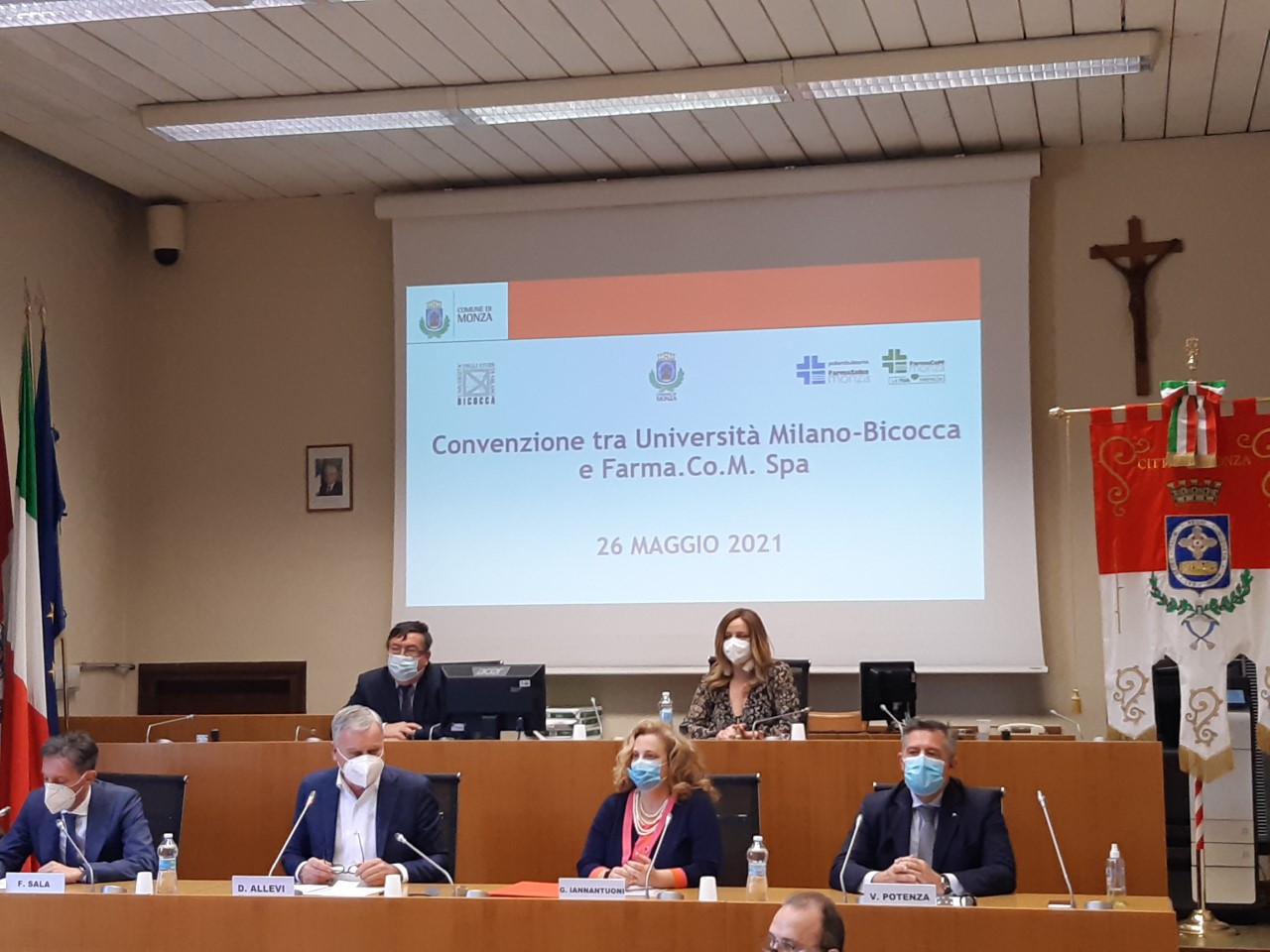 Convenzione tra Farmacom e Bicocca: in campo i tirocinanti di odontoiatria