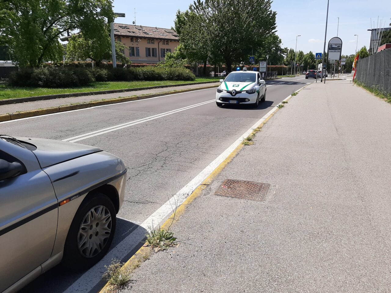 Investito un ciclista e un pedone: in due al pronto soccorso