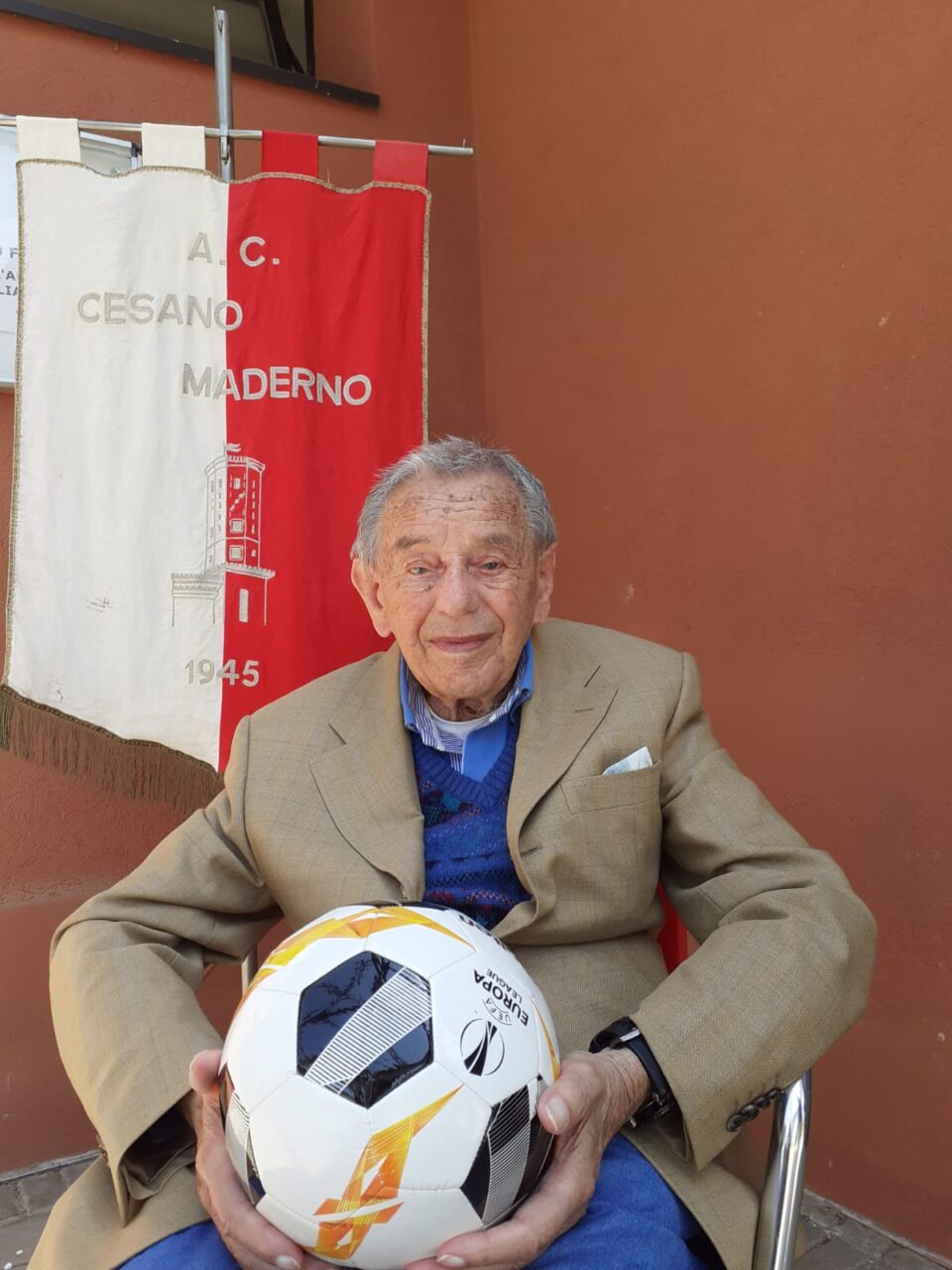 Compie cento anni l'”Angelo” dell’AC Cesano Maderno