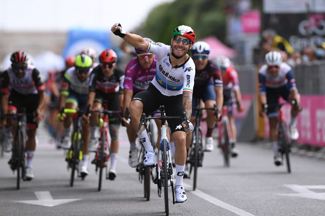 Nizzolo stappa: prima vittoria al Giro
