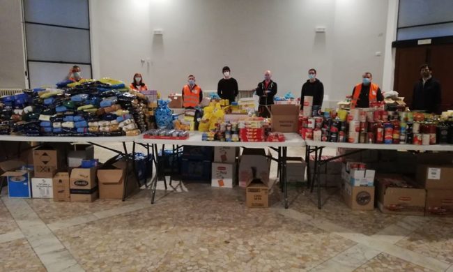 Domani nei supermercati di Desio raccolta alimentare per le famiglie in difficoltà