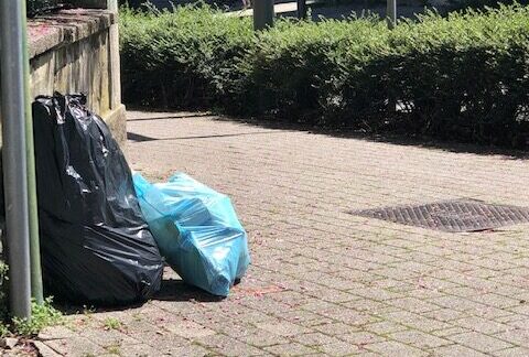 Abbandona i rifiuti a Usmate: individuato e sanzionato con una multa da 600 euro