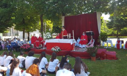 Grande festa per i dieci anni di sacerdozio di don Stefano