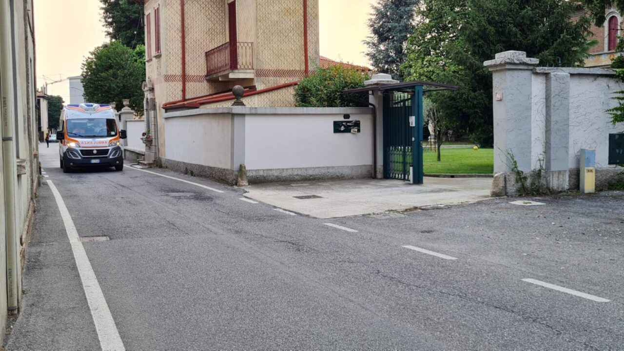 Venerdì i funerali del 15enne trovato senza vita in casa a Concorezzo