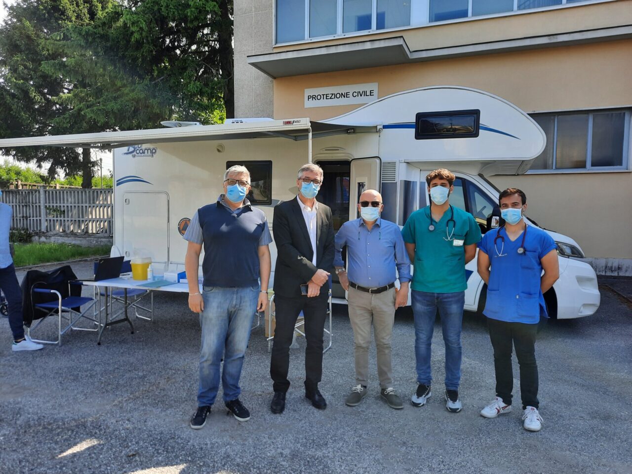 Vaccinazioni a domicilio, questa mattina il camper a Bovisio