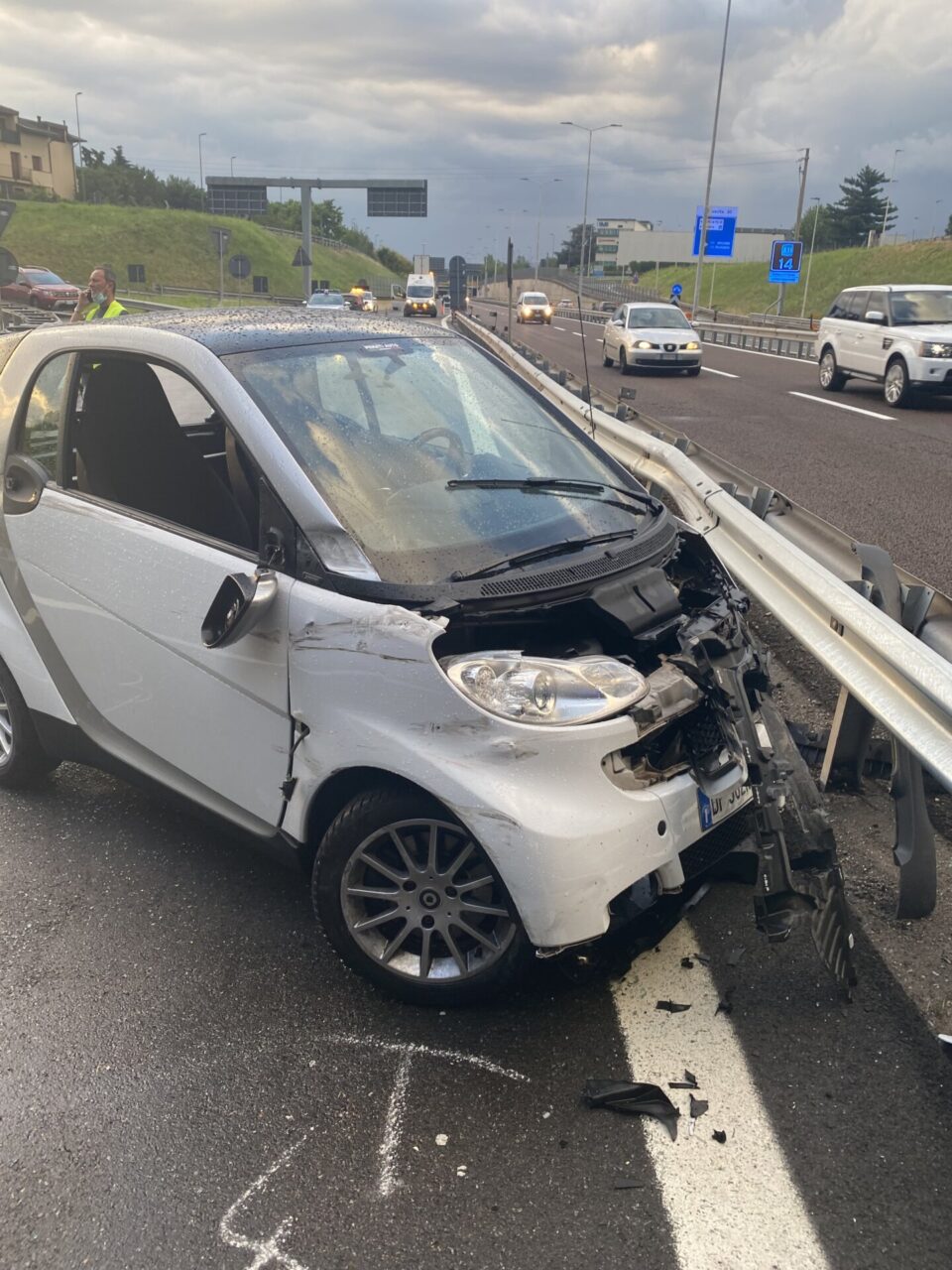 Incidente in Tangenziale a Vimercate, 39enne in gravi condizioni