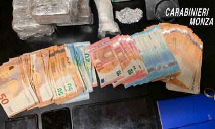 E' ai domiciliari ma continua a spacciare da casa: i Carabinieri gli sequestrano droga e soldi (nascosti nel freezer)