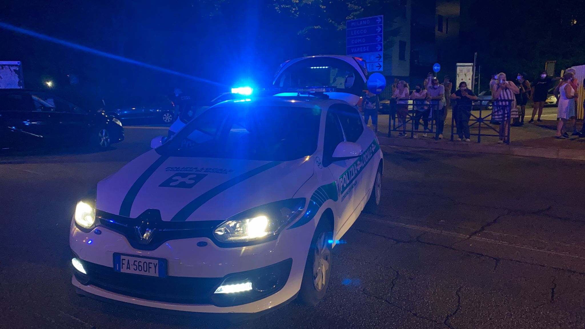 incidente Monza Volante Polizia e auto incrocio Lecco Cantore