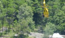 Precipitano nella cascata: muore una 42enne di Seregno, gravissimo il 36enne che era con lei