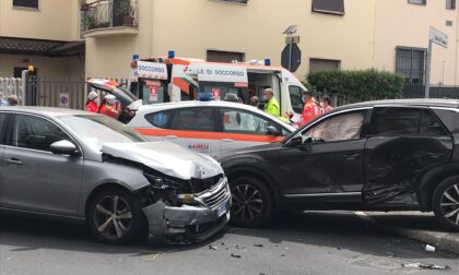 Incidente a Seregno, coinvolti anche due bambini