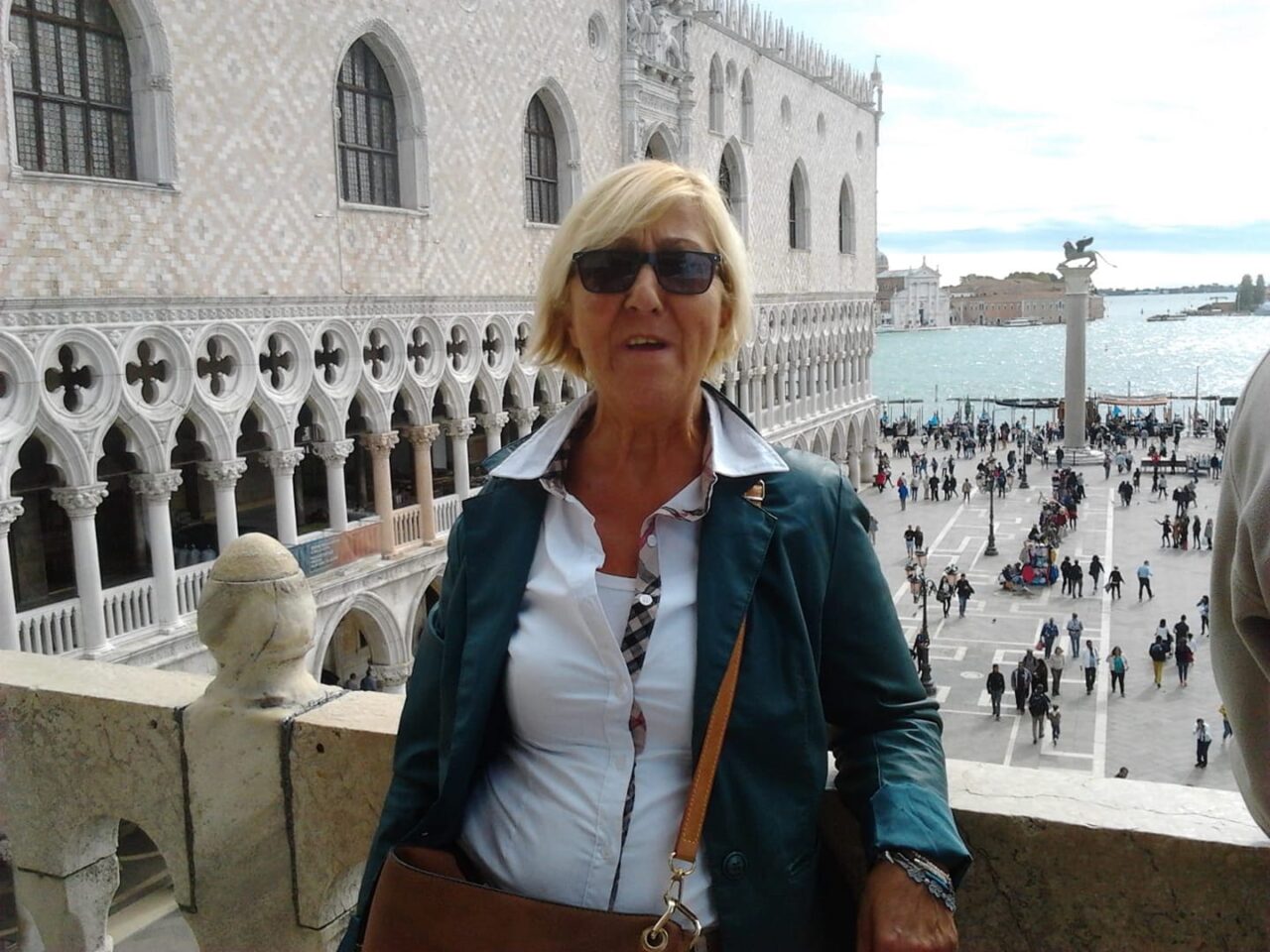 Addio alla storica parrucchiera di Fornaci