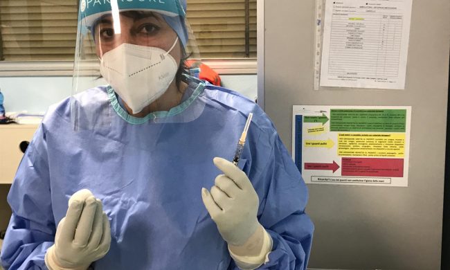 Ipotesi terza dose di vaccino anti-Covid
