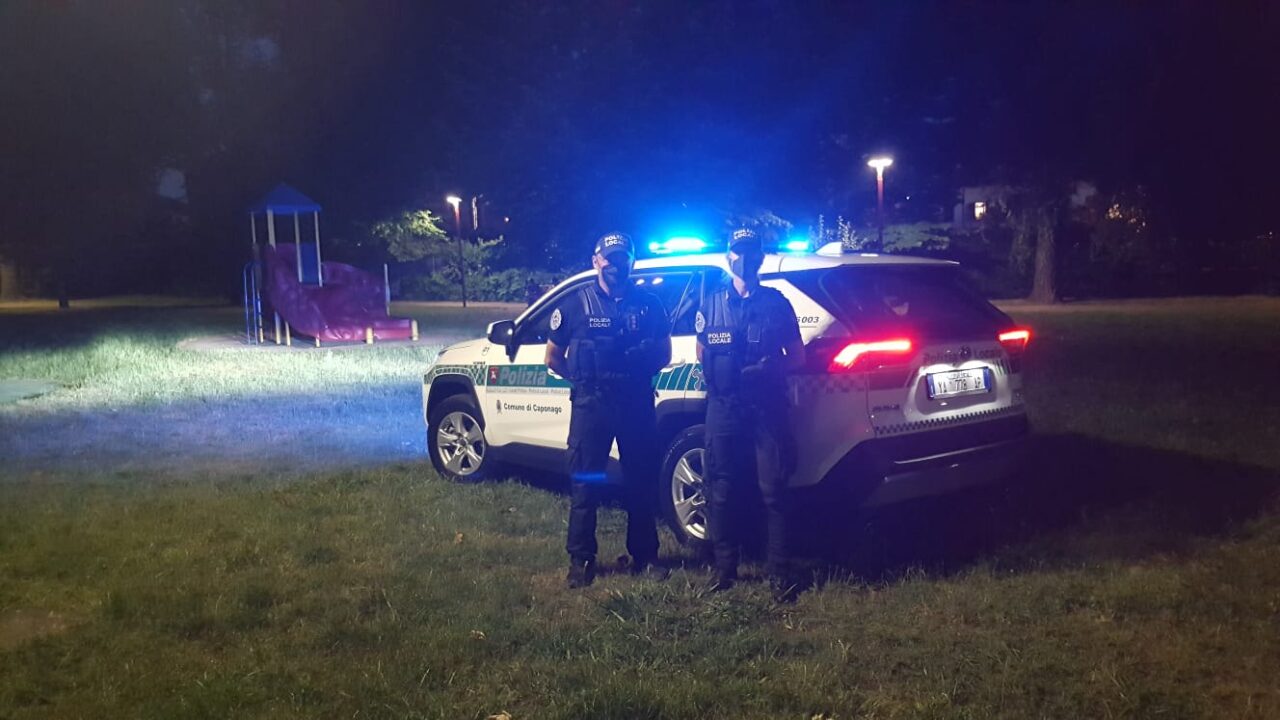 Schiamazzi e corse in motorino in piazza: la Polizia locale scende in campo anche di notte