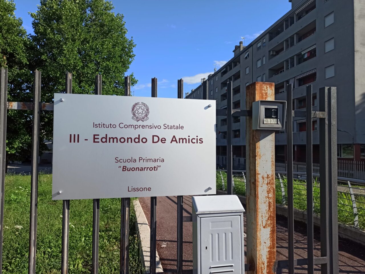 Pochi docenti? A settembre (per ora) a scuola solo la mattina