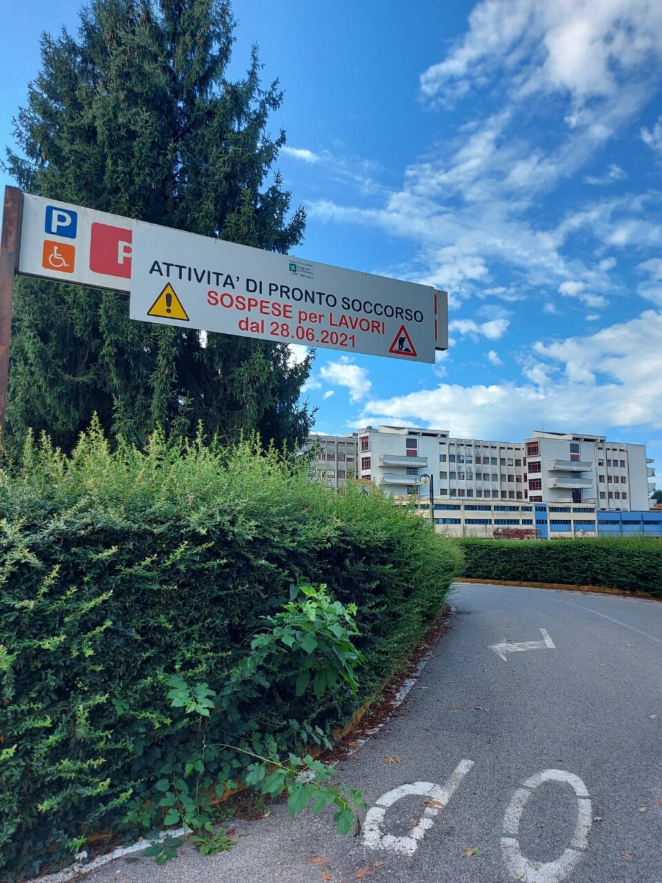 Colto da infarto corre all’ospedale ma il Pronto soccorso è chiuso